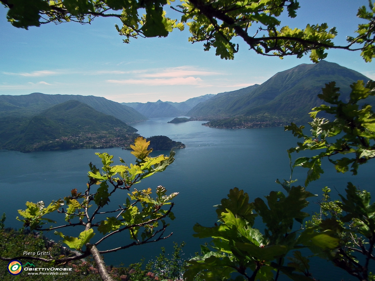 64 altro splendido panorama sul lago....JPG